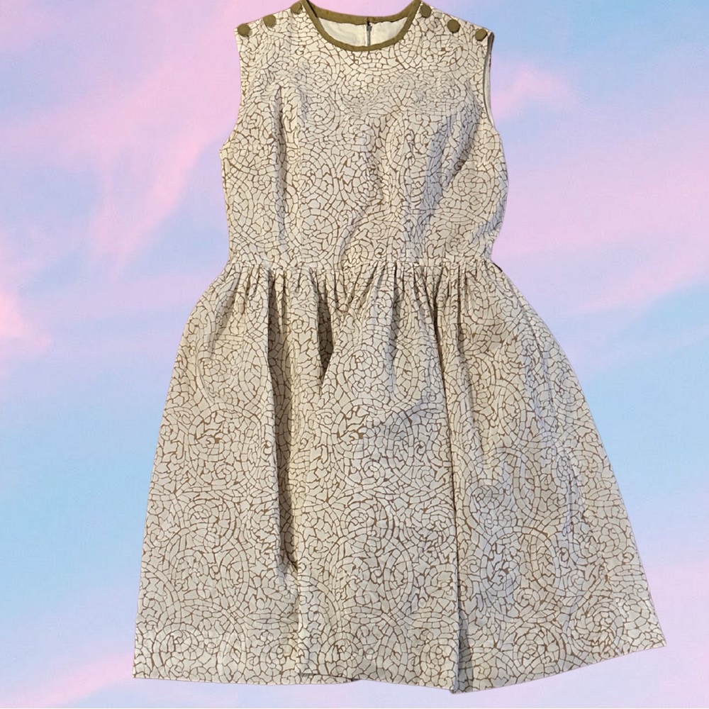 Vintage 70s Lightweight Tan and Cream Patterned Dress Size M